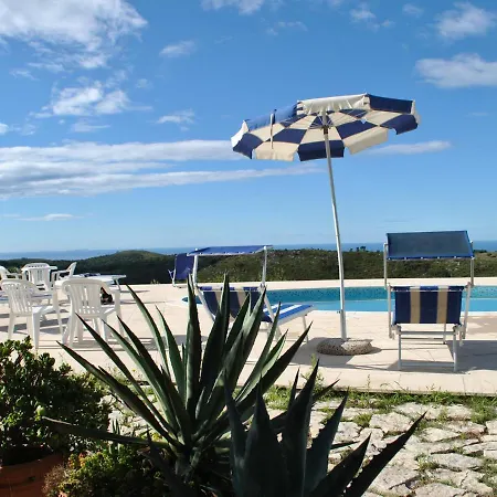 Vila Sleeps 9 Pool Wifi *